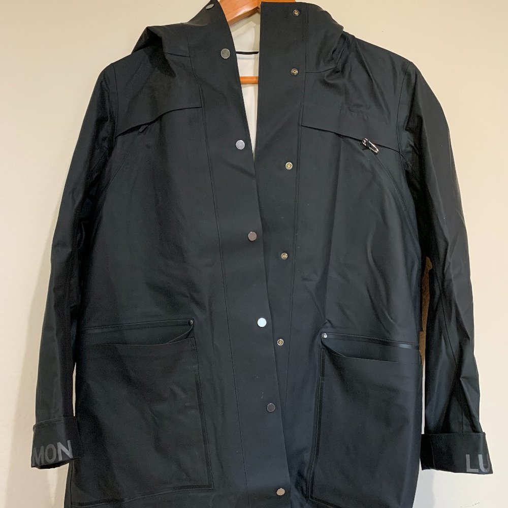 Lululemon Black Rain Jacket Size 4